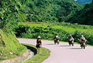 dulichlaichau1 - Vé máy bay, Du lịch