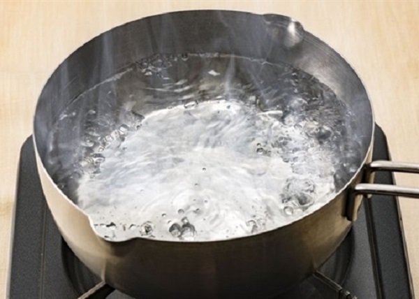 noi nuoc soi 1 - Cách nấu nước đường làm bánh trung thu chuẩn vị đầu bếp