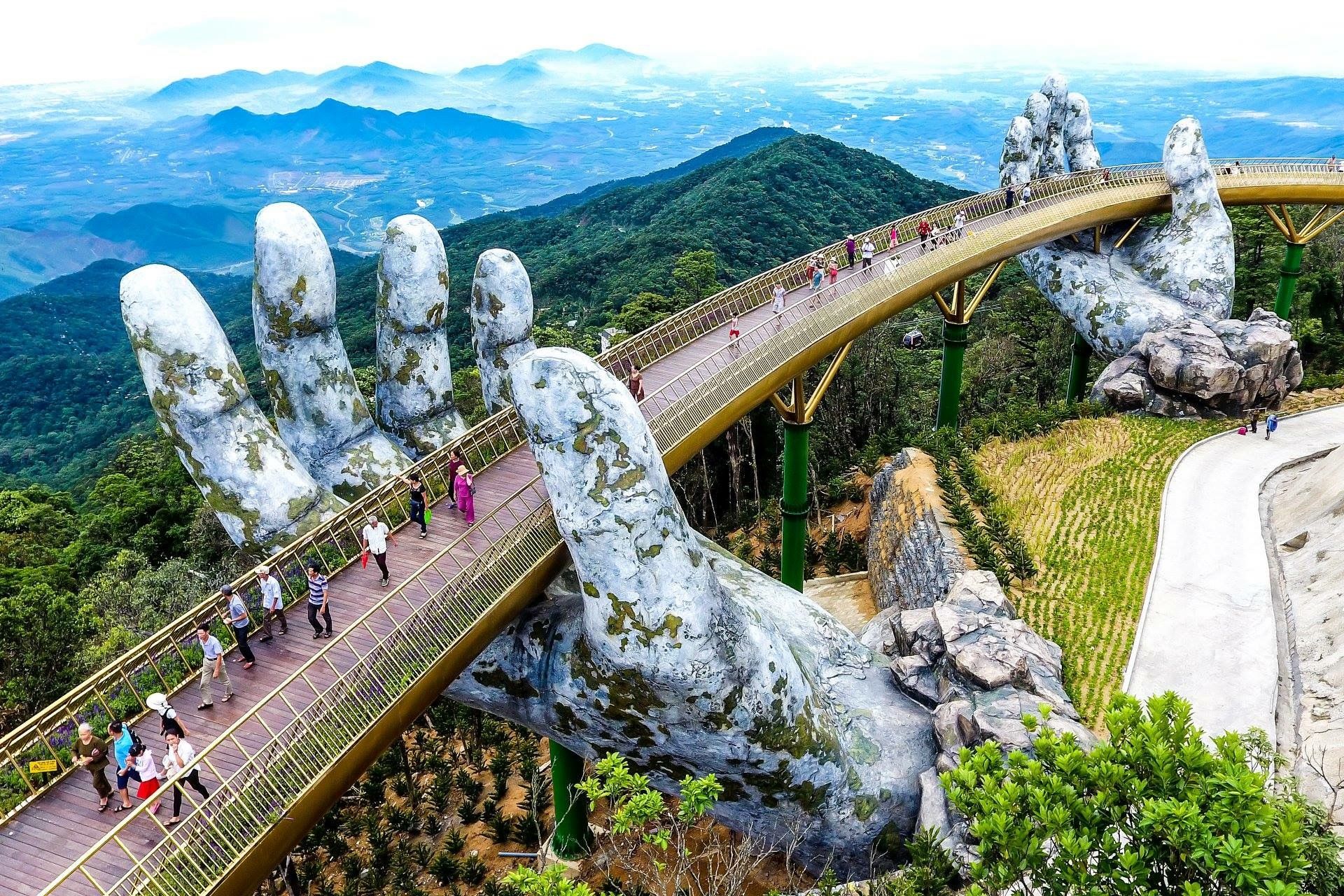 cau vang ba na hill dia diem moi nhat o da nang 2020 nen ghe - Top 10 địa điểm mới nhất ở Đà Nẵng 2020 nên ghé