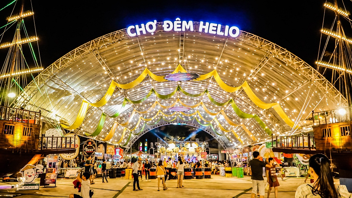 Top 10 địa điểm mới nhất ở Đà Nẵng 2020 nên ghé cho dem helio ruc ro anh den - Top 10 địa điểm mới nhất ở Đà Nẵng 2020 nên ghé