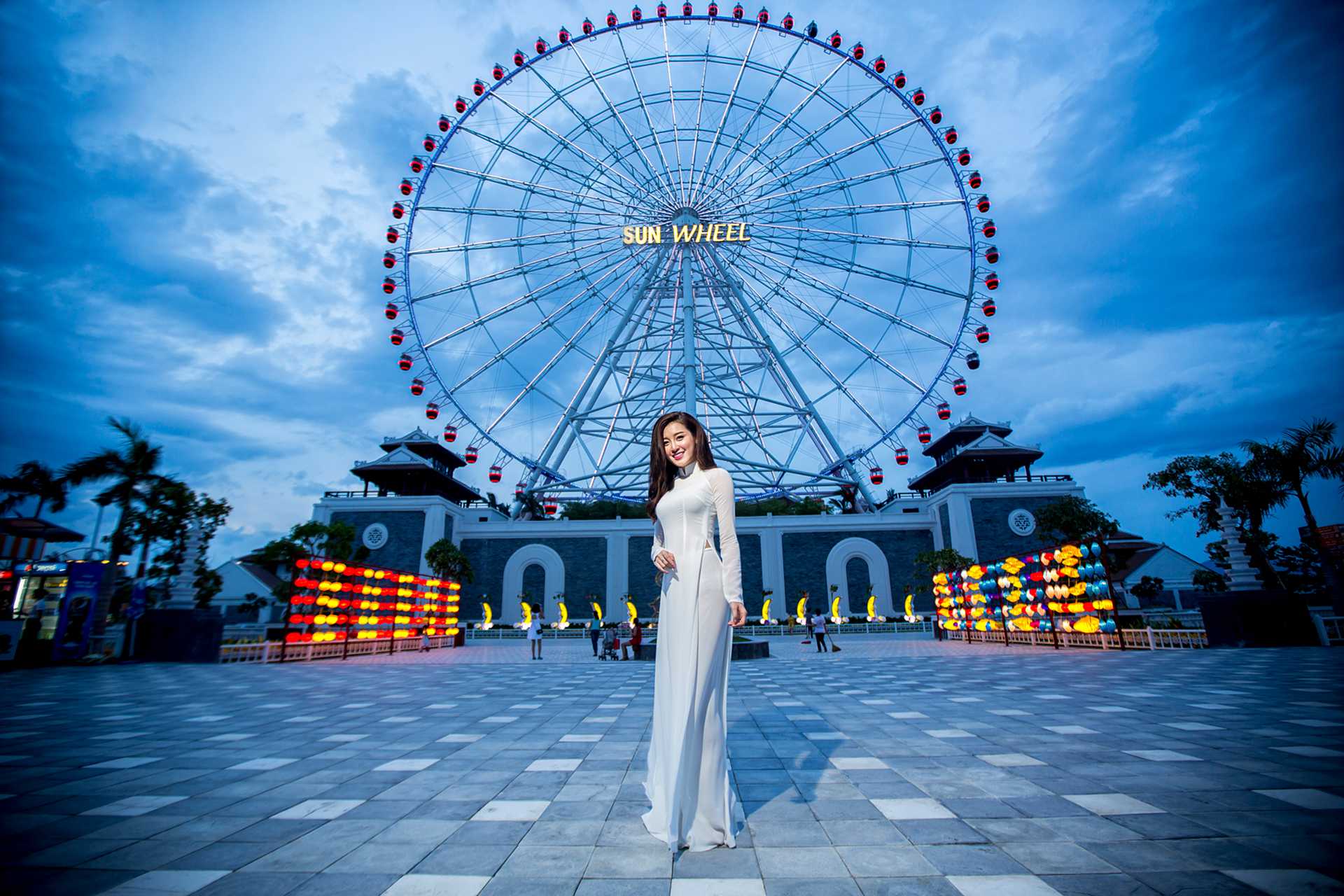 vong du quay Sun Wheel khong lo o cong vien chau a - Top 10 địa điểm mới nhất ở Đà Nẵng 2020 nên ghé